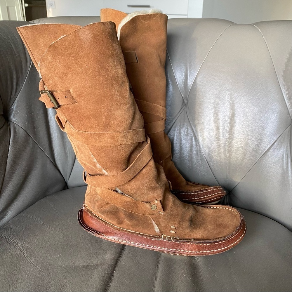 J CREW Women's Fur Winter Cognac Suede Leather Tall Buckle Moccasin Boots Size 9
